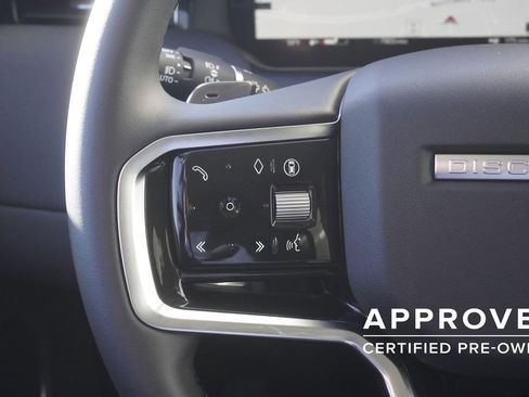 Used 2025 Land Rover Discovery Sport S image 12