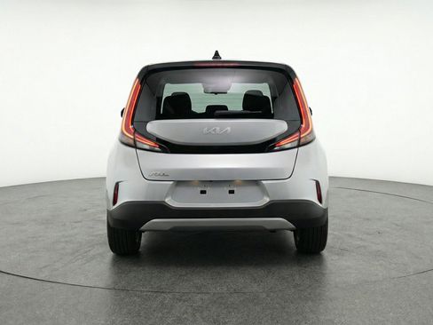 Used 2025 Kia Soul LX w/ LX Technology Package FWD image 7