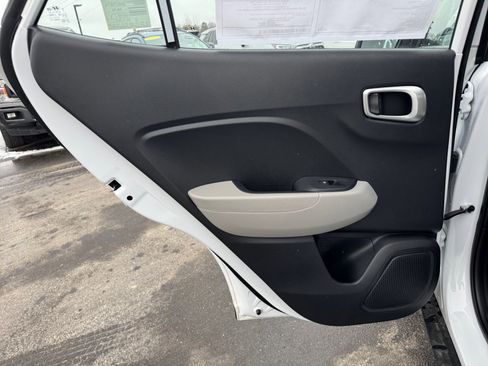 New 2026 Hyundai Venue SEL FWD image 23