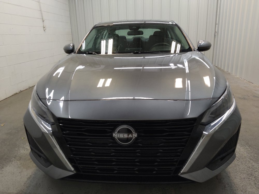 Used 2023 Nissan Altima 2.5 SV FWD image 15