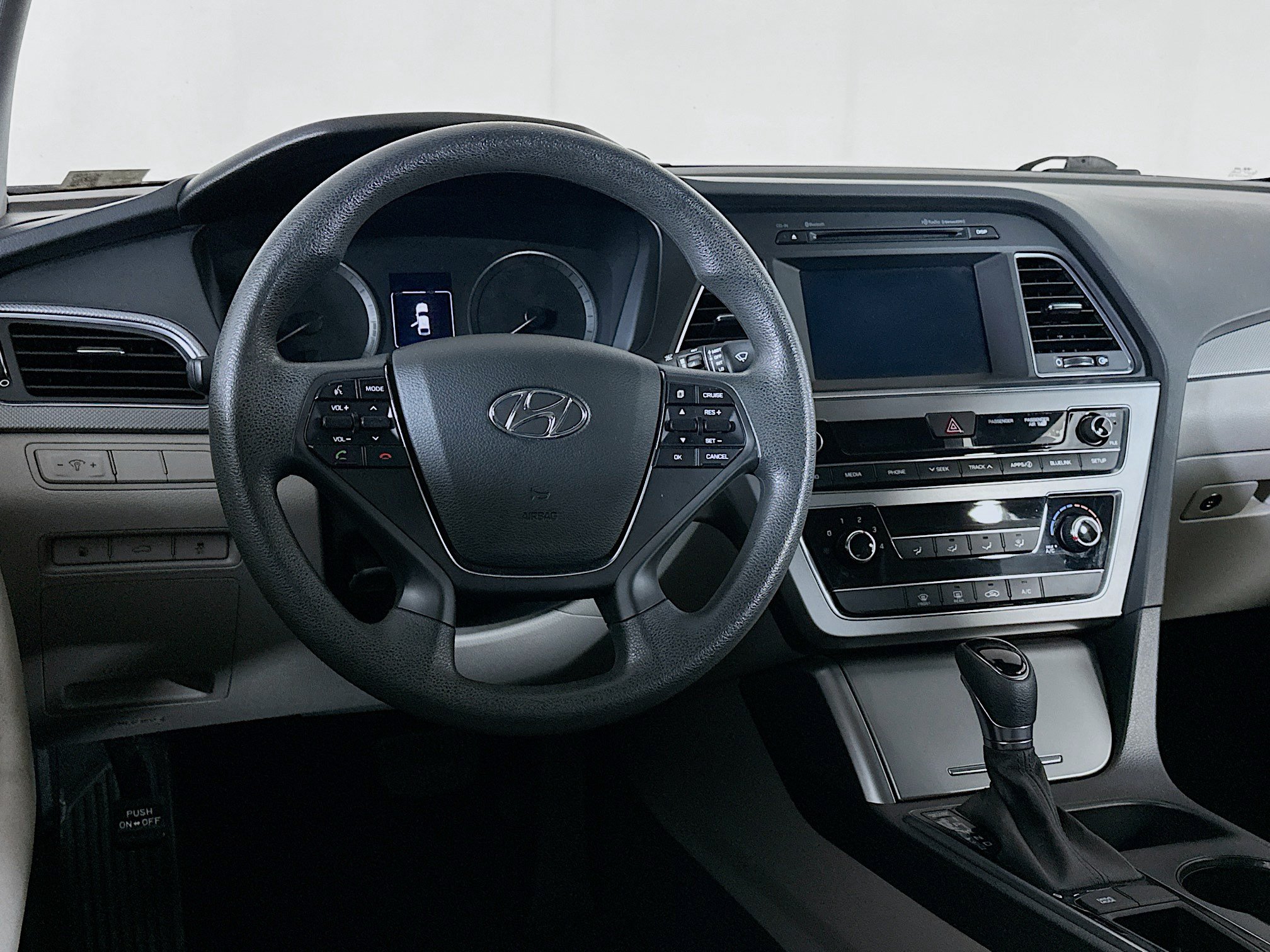 Used 2017 Hyundai Sonata SE FWD image 17