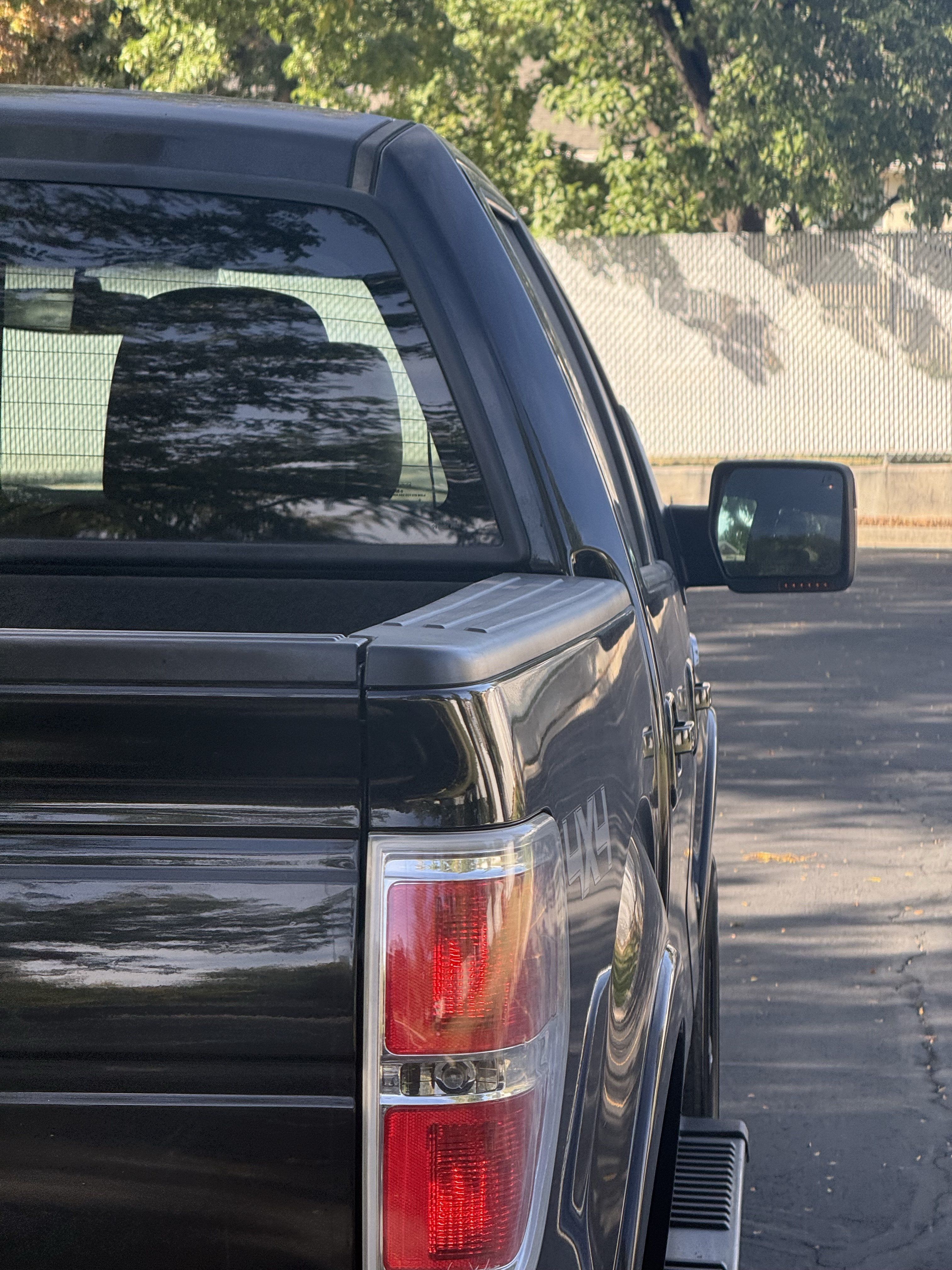 Used 2013 Ford F150 Lariat w/ Luxury Equipment Group AWD/4WD image 21
