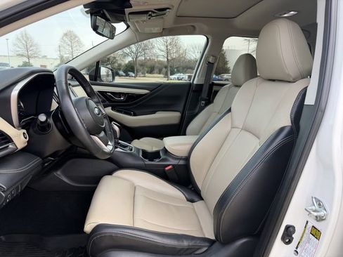 Used 2025 Subaru Outback Limited image 26