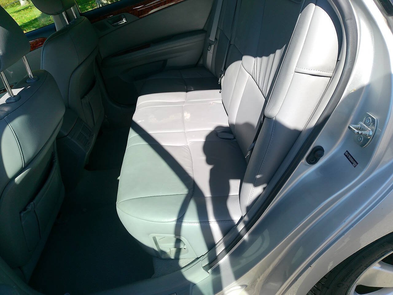 Used 2006 Toyota Avalon XLS FWD image 29