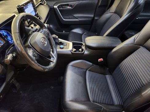 Used 2019 Toyota RAV4 XSE AWD/4WD image 14