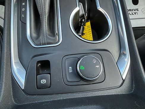 Used 2018 Chevrolet Traverse LT AWD/4WD image 30