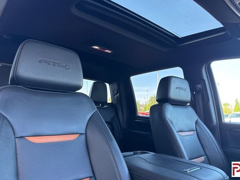 Certified 2025 GMC Sierra 3500 AT4 w/ AT4 Premium Plus Package AWD/4WD image 17