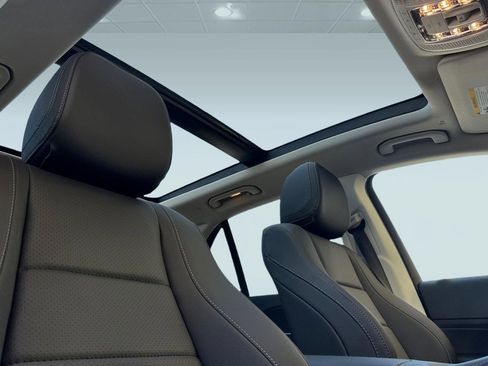 New 2026 Mercedes-Benz GLE 450e 4MATIC image 13
