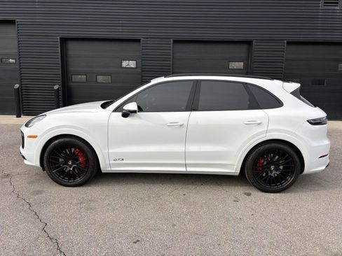 Used 2023 Porsche Cayenne GTS image 7