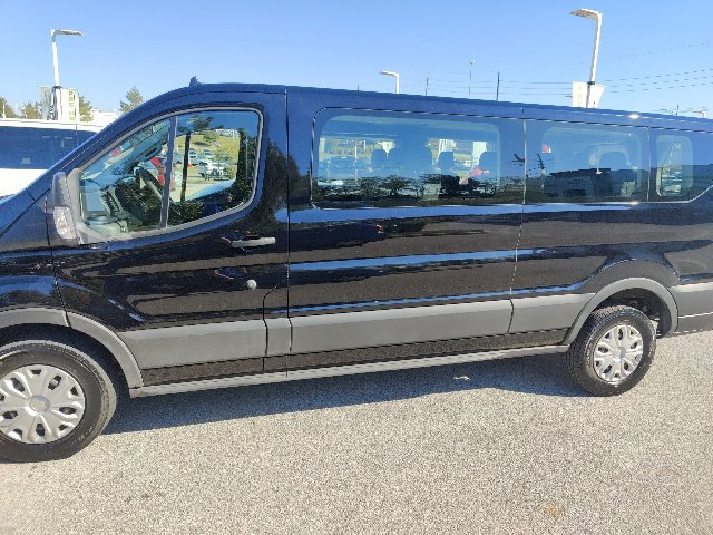 Used 2023 Ford Transit 350 XLT RWD image 6