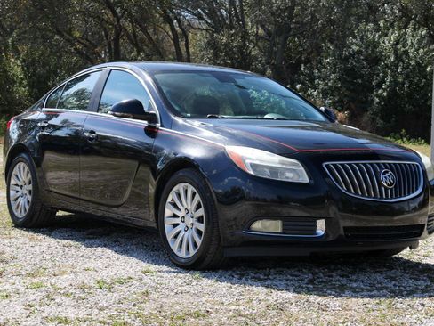 Used 2013 Buick Regal Premium image 15
