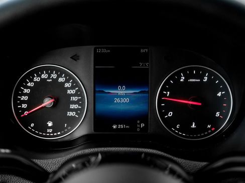 Used 2025 Mercedes-Benz Sprinter 2500 w/ Dashboard Charging Package image 15