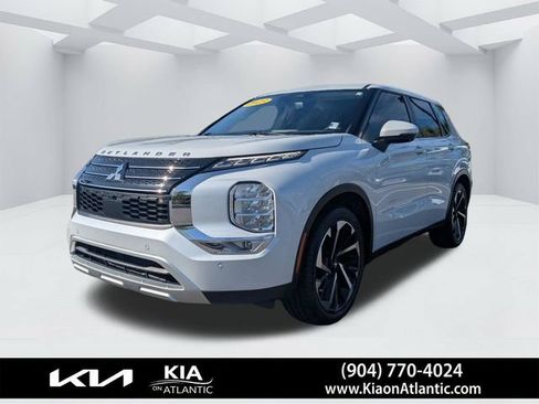 Used 2023 Mitsubishi Outlander SE FWD image 7