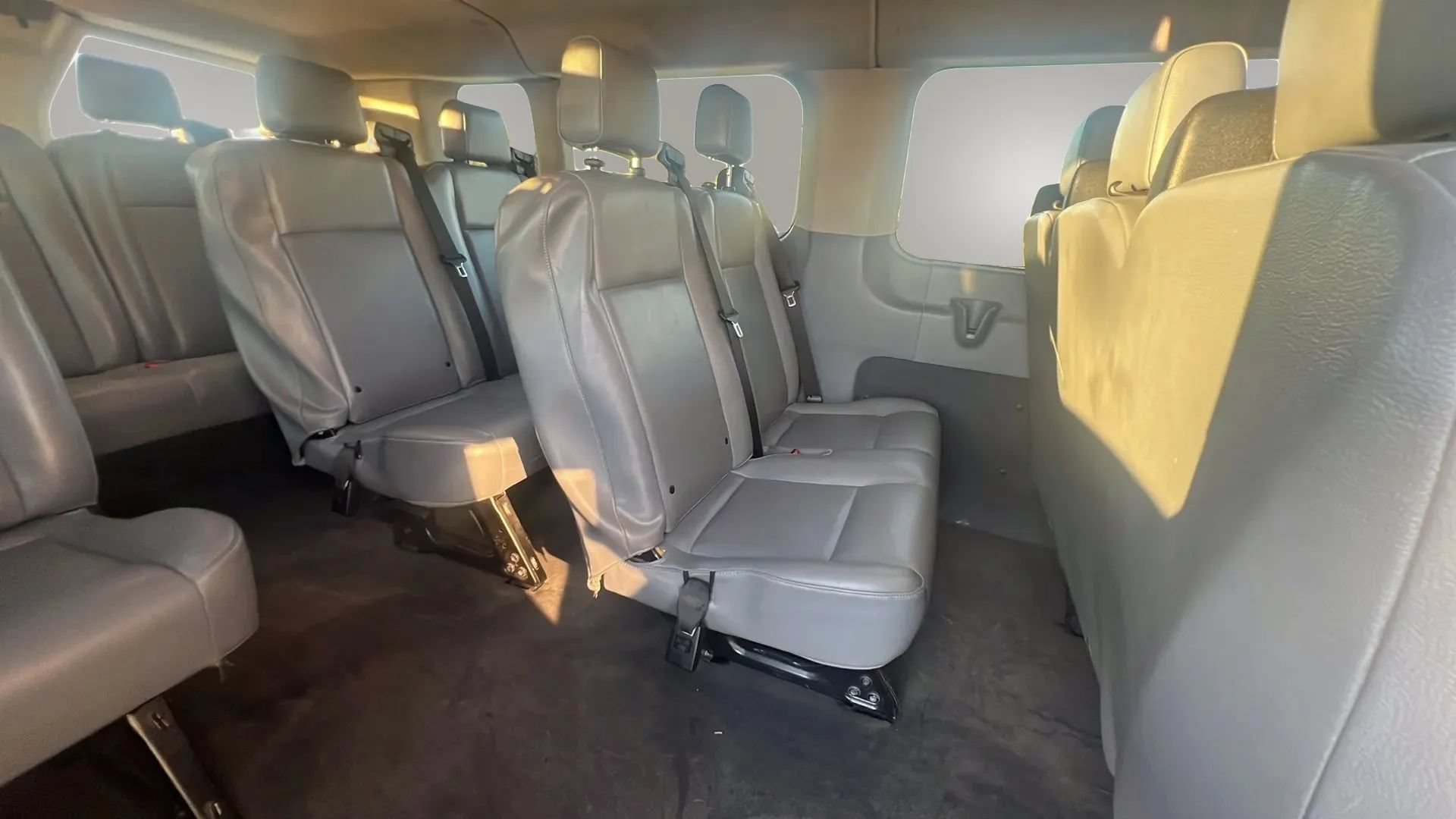 Used 2019 Ford Transit 350 XL RWD image 18
