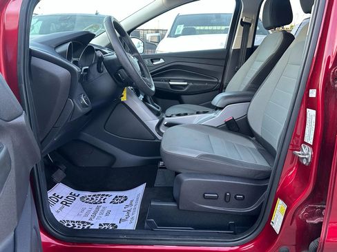 Used 2016 Ford Escape SE image 5