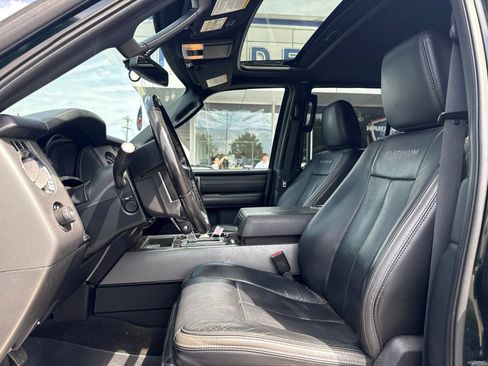 Used 2015 Ford Expedition Platinum AWD/4WD image 4