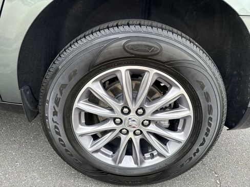 Certified 2023 Buick Enclave Essence image 32