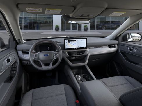 New 2026 Ford Explorer Active RWD image 9