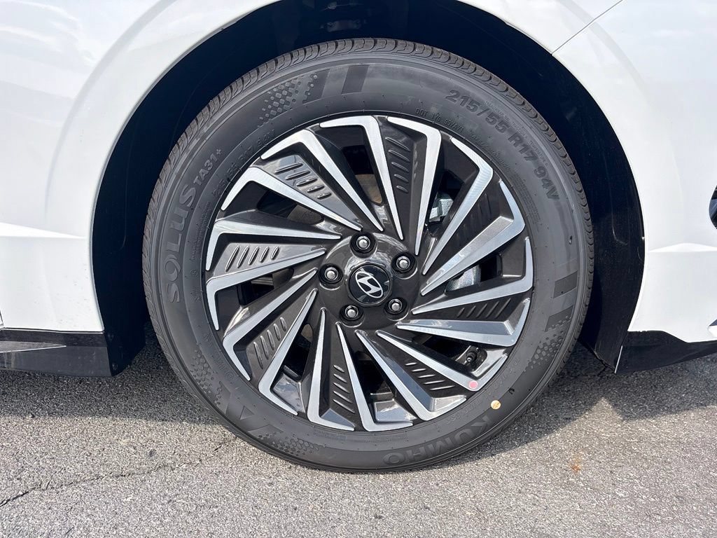 New 2026 Hyundai Sonata SEL FWD image 32
