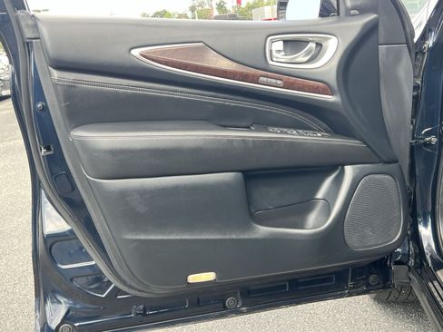 Used 2019 INFINITI QX60 Luxe w/ Sensory Package AWD/4WD image 40