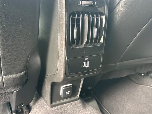 Used 2025 Jeep Compass Limited w/ Elite Group AWD/4WD image 12