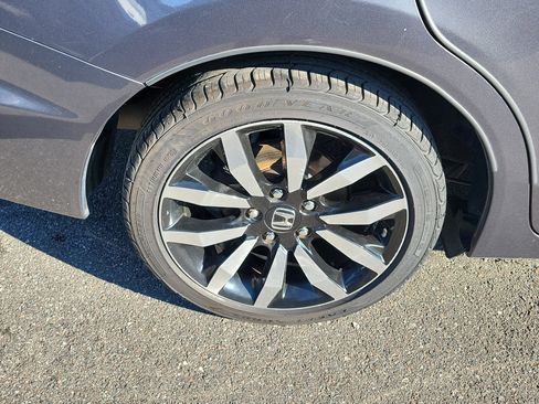 Used 2015 Honda Civic EX-L image 39