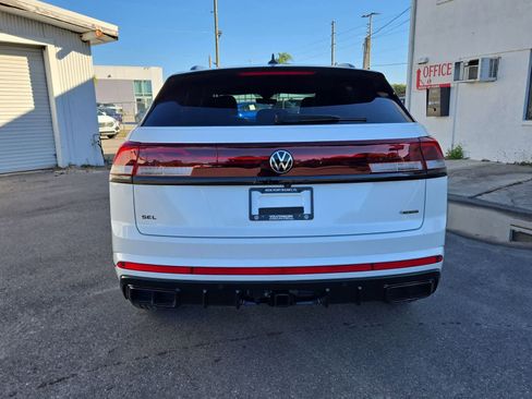 New 2026 Volkswagen Atlas Cross Sport SEL R-Line AWD/4WD image 13