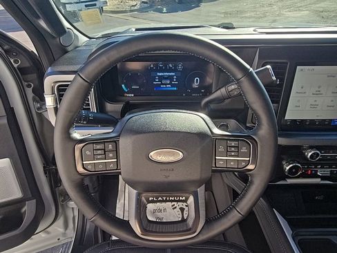 Used 2025 Ford F350 Platinum image 24