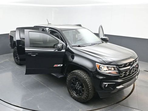 Used 2022 Chevrolet Colorado Z71 w/ Trail Boss Package AWD/4WD image 47
