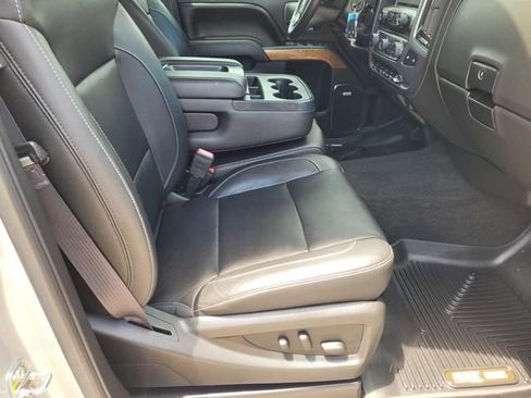 Used 2017 Chevrolet Silverado 2500 LTZ w/ Duramax Plus Package AWD/4WD image 12