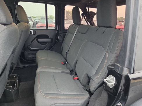 Used 2025 Jeep Wrangler Unlimited Sport AWD/4WD image 14