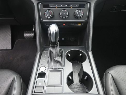 Certified 2023 Volkswagen Atlas SE image 13