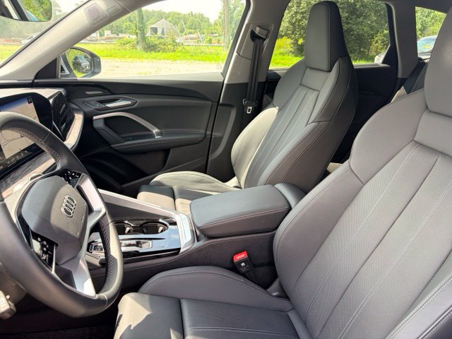Certified 2025 Audi Q5 Premium w/ Premium Plus AWD/4WD image 7
