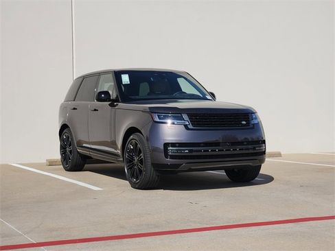 New 2026 Land Rover Range Rover SE image 2