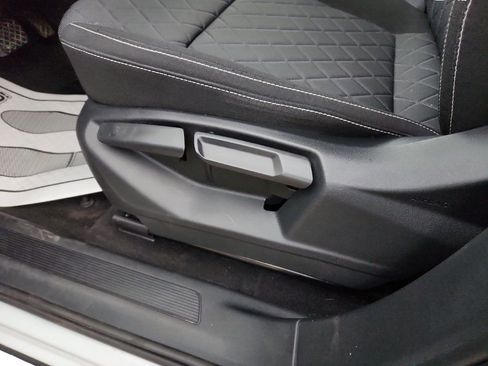 Used 2021 Volkswagen Atlas Cross Sport S image 11