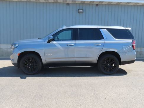 Used 2023 Chevrolet Tahoe LT w/ LT Signature Package AWD/4WD image 9