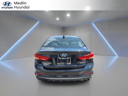 Used 2018 Hyundai Elantra Sport FWD image 4