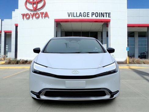 New 2026 Toyota Prius Plug-In Hybrid image 8