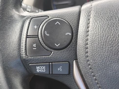 Used 2018 Toyota RAV4 XLE w/ Plus Extra Value Package FWD image 20