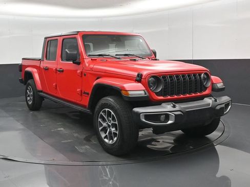 Used 2024 Jeep Gladiator Sport AWD/4WD image 1