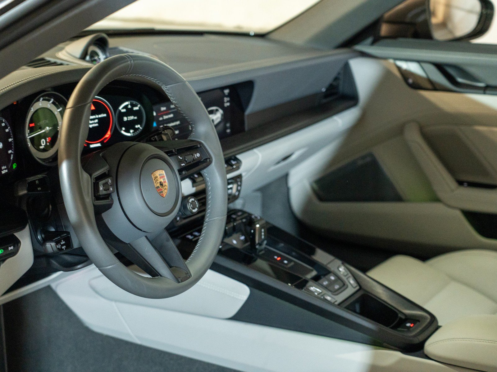 Certified 2023 Porsche 911 Carrera GTS RWD image 15