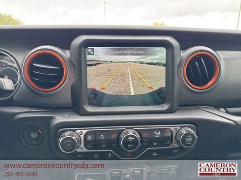 Used 2023 Jeep Gladiator Mojave w/ Cold Weather Group AWD/4WD image 11