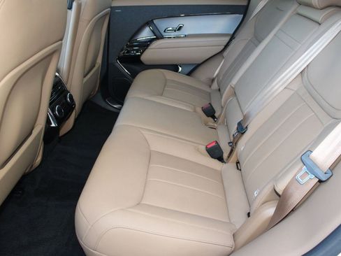 Used 2024 Land Rover Range Rover Sport SE image 14