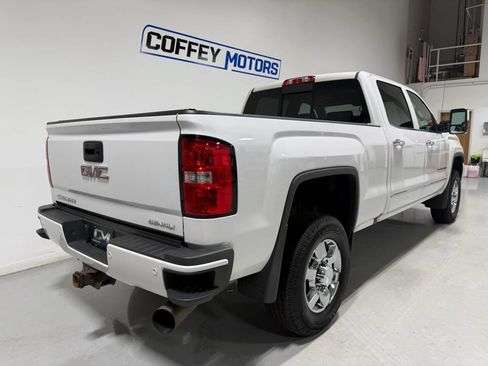 Used 2019 GMC Sierra 3500 Denali w/ Duramax Plus Package AWD/4WD image 6