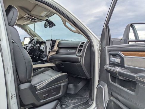 Used 2023 RAM 2500 Laramie AWD/4WD image 46