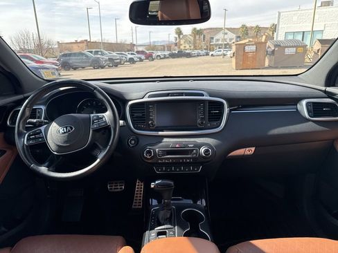 Used 2019 Kia Sorento SX image 20