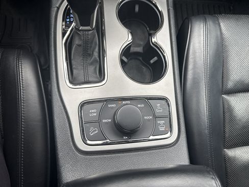 Used 2020 Jeep Grand Cherokee High Altitude AWD/4WD image 21