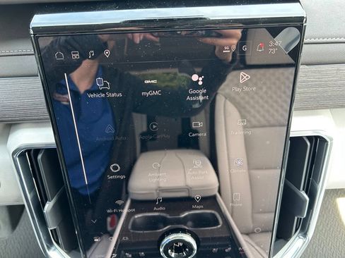 New 2026 GMC Acadia Denali w/ Super Cruise Package FWD image 29