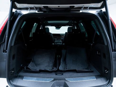 Used 2024 Cadillac Escalade Premium Luxury AWD/4WD image 7
