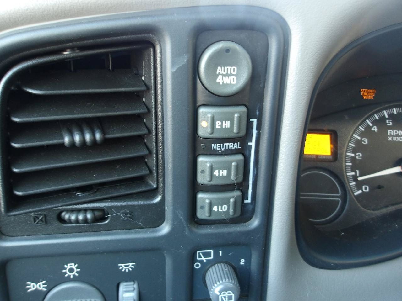 Used 2002 GMC Yukon XL SLT AWD/4WD image 19